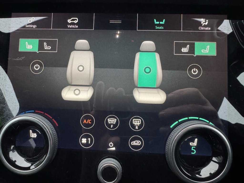 Used Land Rover Range Rover Velar 2018 for sale - 77027006: Photo 17