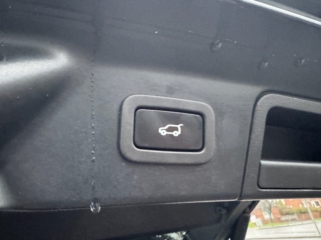 Used Land Rover Range Rover Velar 2018 for sale - 77027006: Photo 31