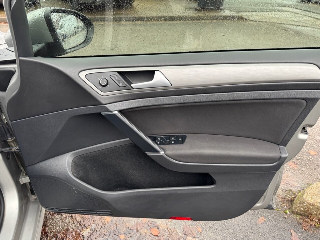 Used Volkswagen Golf 2015 for sale - 76783952: Photo 18