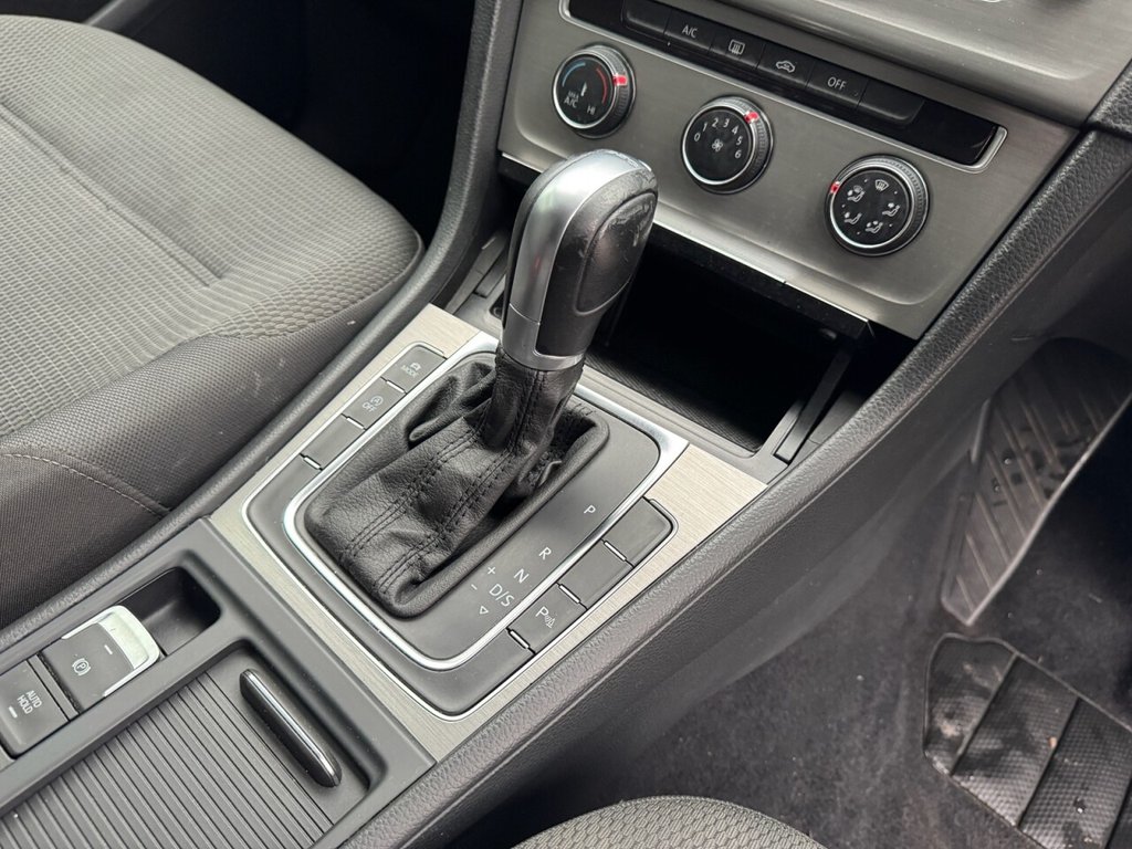 Used Volkswagen Golf 2015 for sale - 76783952: Photo 21