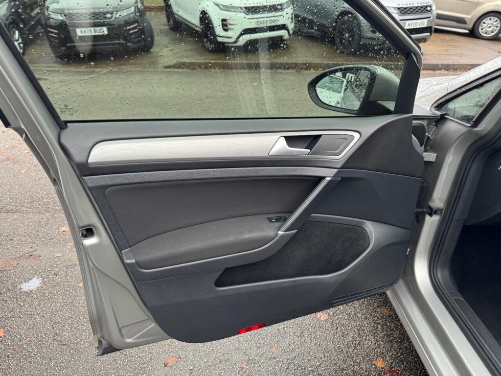 Used Volkswagen Golf 2015 for sale - 76783952: Photo 37