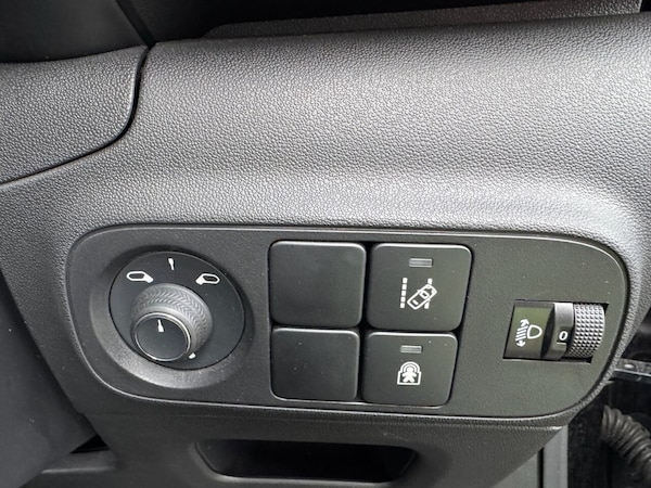 Used Citroen C3 2018 for sale - 73909644: Photo 37