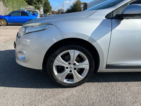 Used Renault Megane 2010 for sale - 73909642: Photo 16