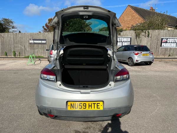 Used Renault Megane 2010 for sale - 73909642: Photo 27