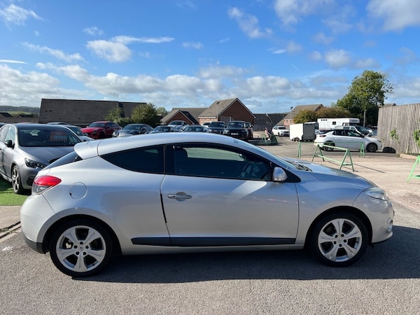 Used Renault Megane 2010 for sale - 73909642: Photo 33