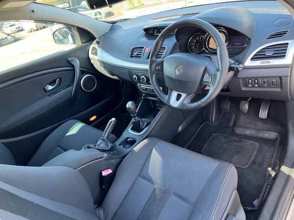 Used Renault Megane 2010 for sale - 73909642: Photo 34