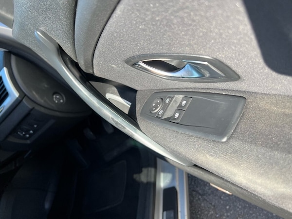 Used Renault Megane 2010 for sale - 73909642: Photo 37