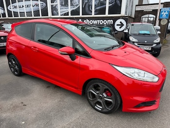 Used Ford Fiesta 2017 for sale - 78240809: Photo