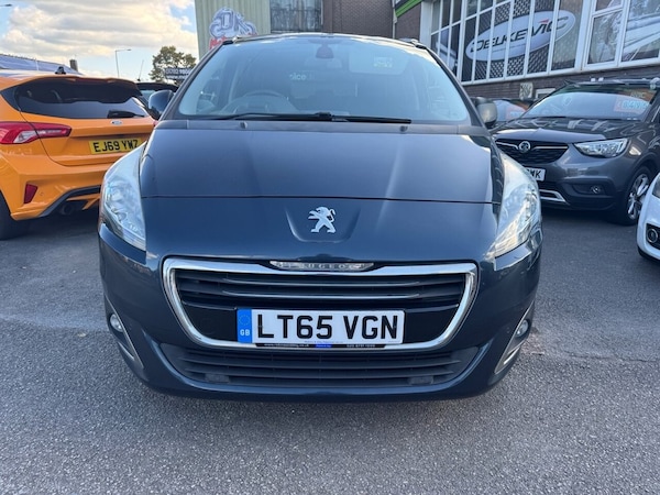 Used Peugeot 5008 2015 for sale - 76061865: Photo 2