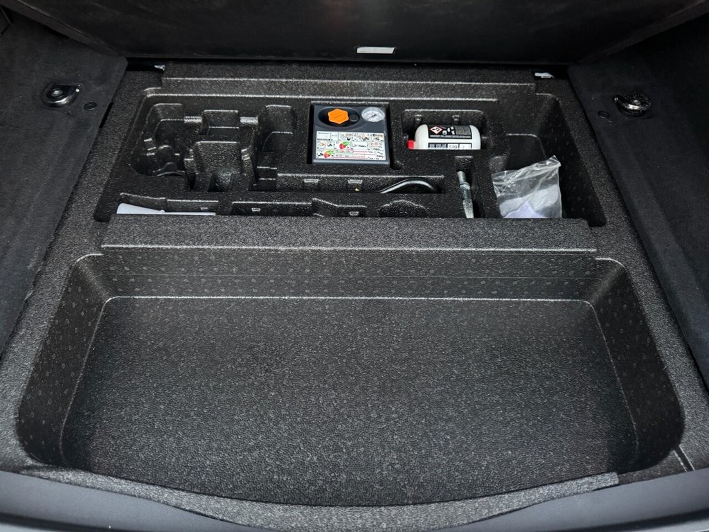 Used Land Rover Range Rover Evoque 2019 for sale - 76617283: Photo 40