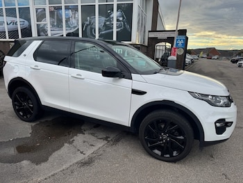Used Land Rover Discovery Sport 2017 for sale - 75998590: Photo