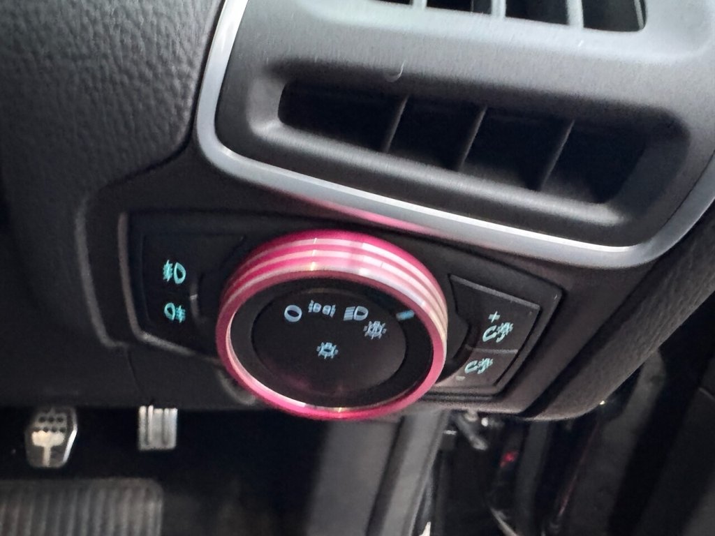 Used Ford Focus 2014 for sale - 77038359: Photo 15