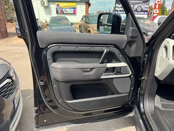 Used Land Rover Defender 2020 for sale - 75346941: Photo 43