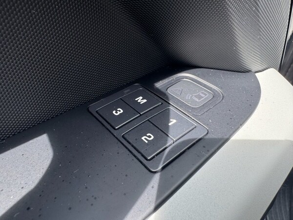 Used Land Rover Defender 2020 for sale - 75346941: Photo 46