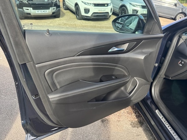 Used Vauxhall Insignia 2018 for sale - 76313244: Photo 28