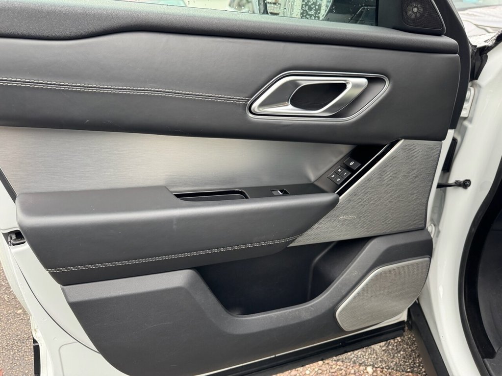 Used Land Rover Range Rover Velar 2018 for sale - 76617281: Photo 45