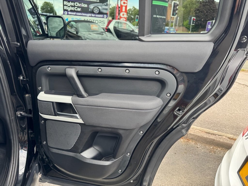 Used Land Rover Defender 2020 for sale - 77669044: Photo 28