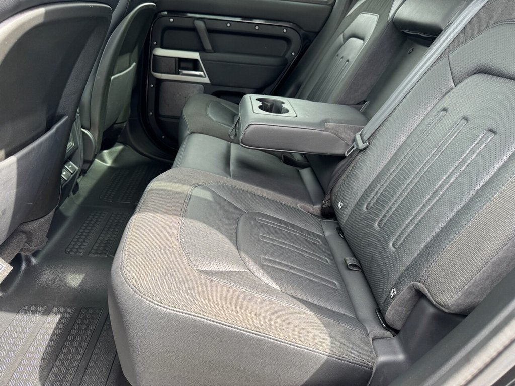 Used Land Rover Defender 2020 for sale - 77669044: Photo 40