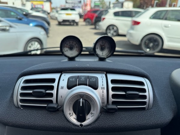 Used smart fortwo 2011 for sale - 74443571: Photo 28