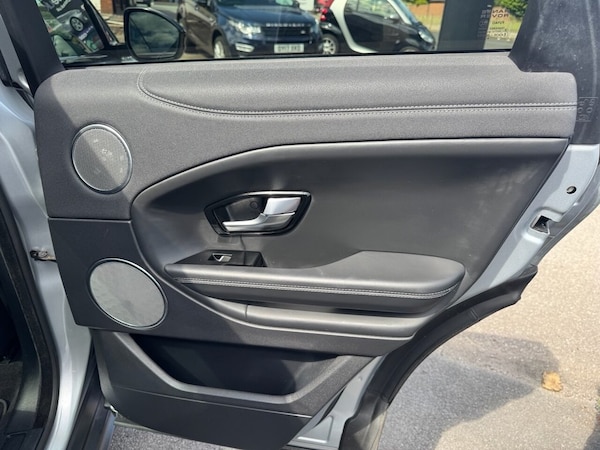 Used Land Rover Range Rover Evoque 2019 for sale - 75527793: Photo 42