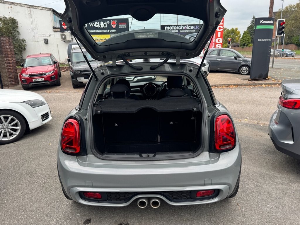 Used MINI Hatch 2019 for sale - 76313227: Photo 18