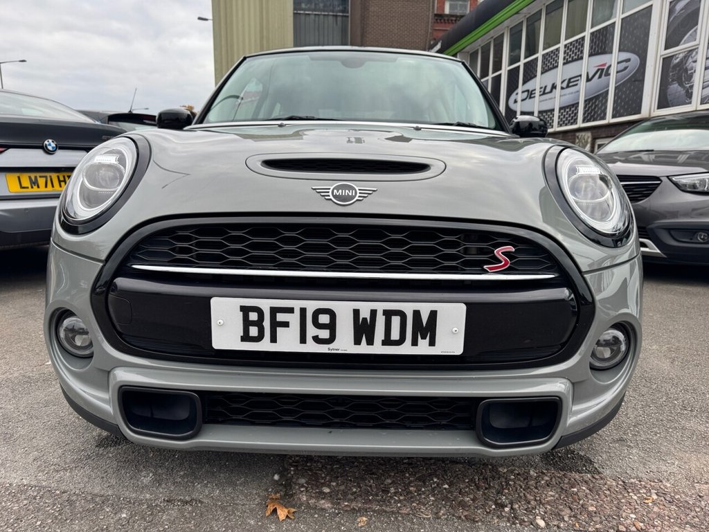 Used MINI Hatch 2019 for sale - 76313227: Photo 2