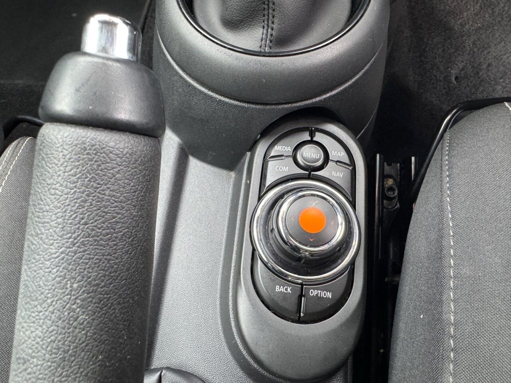 Used MINI Hatch 2019 for sale - 76313227: Photo 32