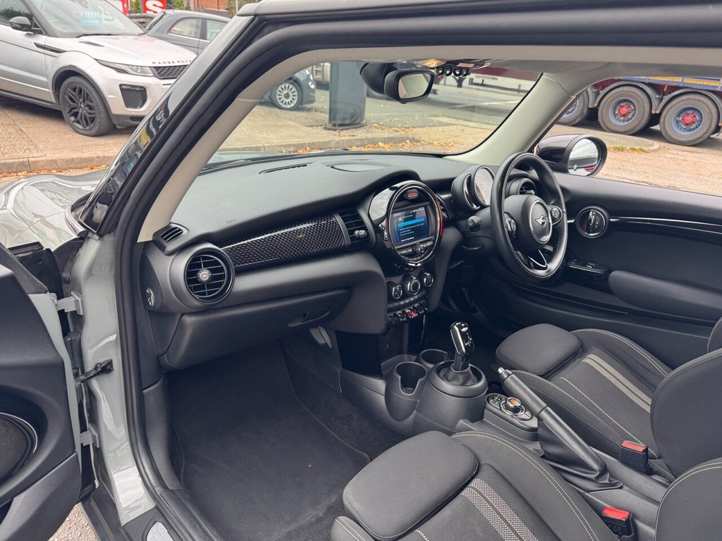 Used MINI Hatch 2019 for sale - 76313227: Photo 43
