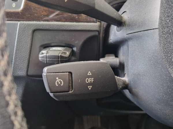 Used BMW 3 Series 2010 for sale - 76098853: Photo 16