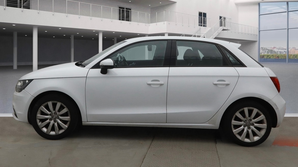 Used Audi A1 2013 for sale - 76306084: Photo 5