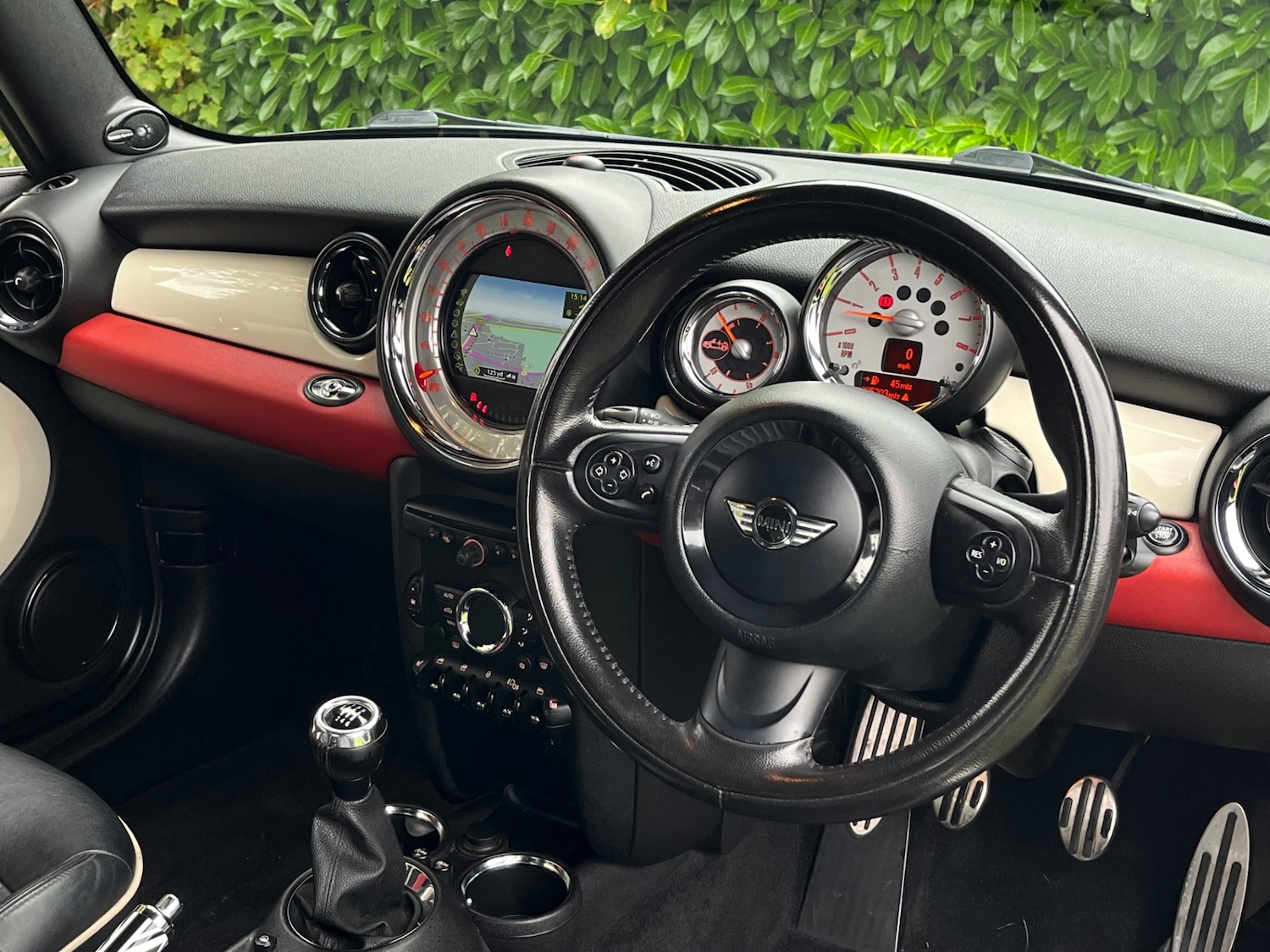 Used MINI Convertible 2011 for sale - 76351427: Photo 10