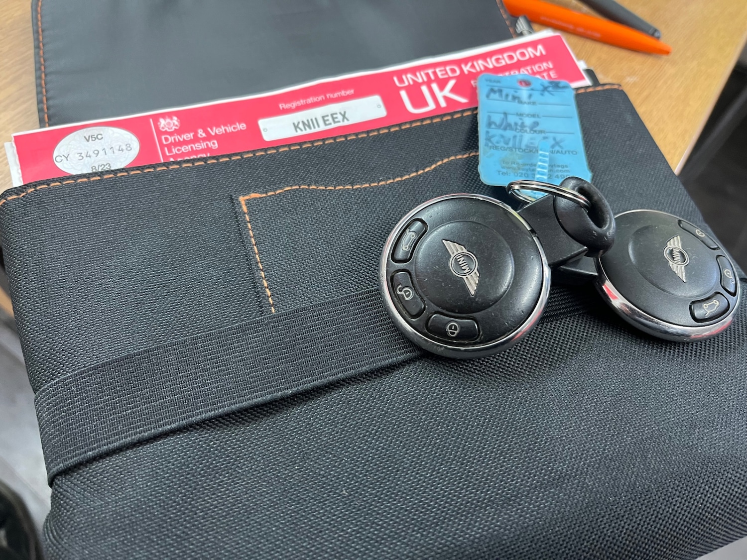 Used MINI Convertible 2011 for sale - 76351427: Photo 36