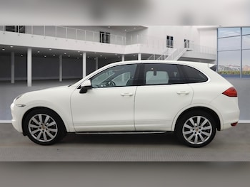 Used Porsche Cayenne 2011 for sale - 76151068: Photo 3
