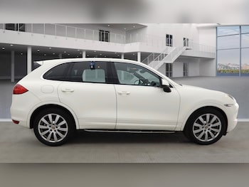 Used Porsche Cayenne 2011 for sale - 76151068: Photo 4