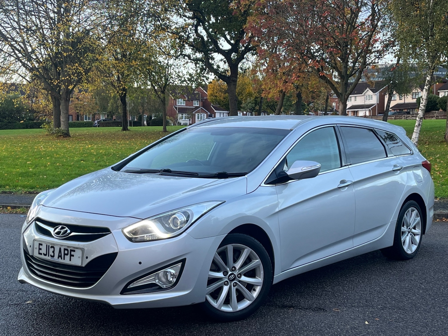 Used Hyundai i40 2013 for sale - 76446370: Photo 1