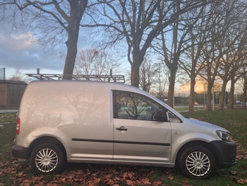 Used Volkswagen Caddy 2015 for sale - 77135745: Photo