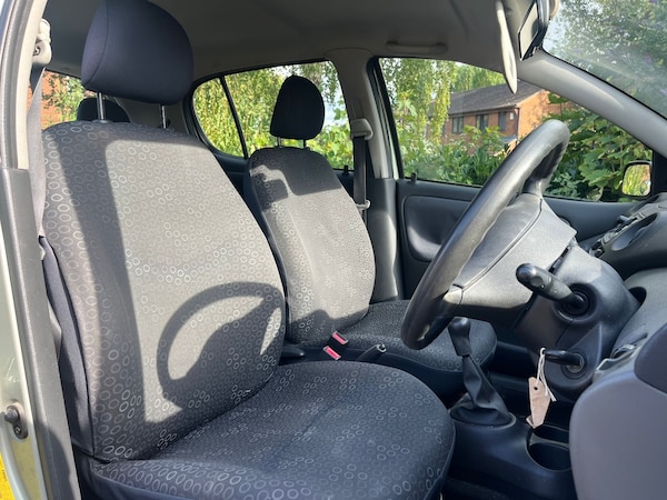 Used Toyota Yaris 2003 for sale - 73224222: Photo 16