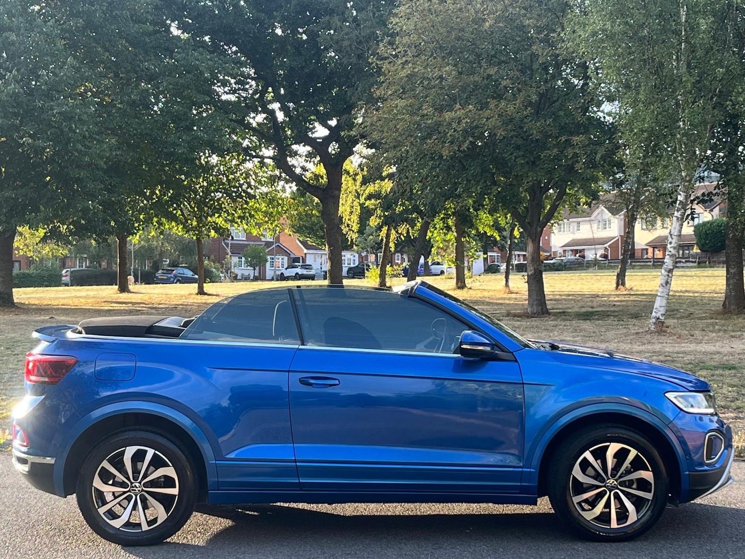 Used Volkswagen T-Roc 2023 for sale - 76483166: Photo 8