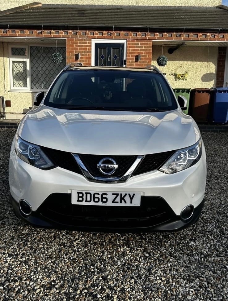 Used Nissan Qashqai 2016 for sale - 76627318: Photo 3