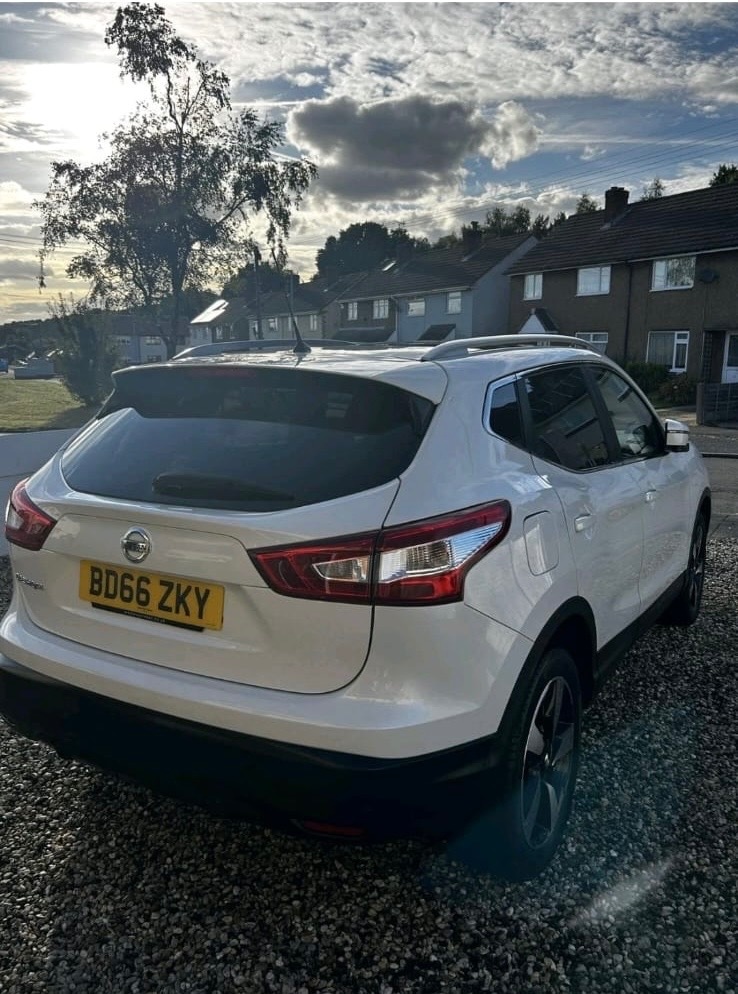 Used Nissan Qashqai 2016 for sale - 76627318: Photo 4