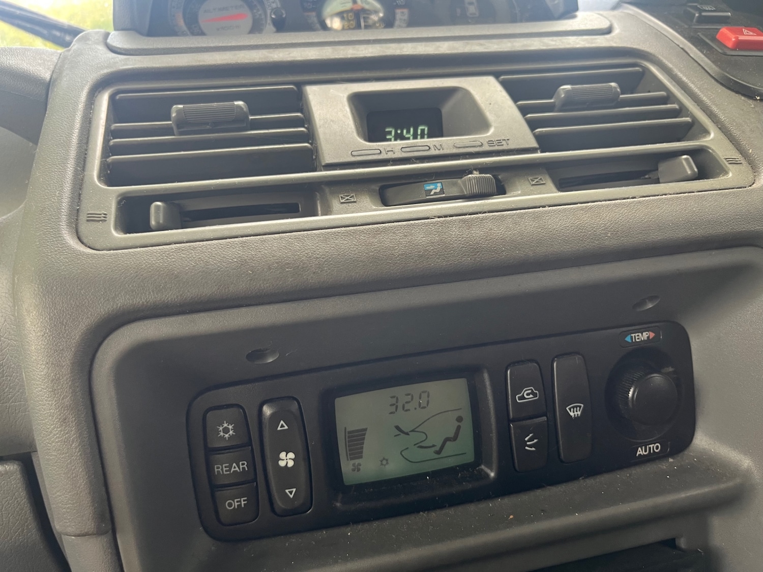 Used Mitsubishi Pajero 2005 for sale - 76151045: Photo 8