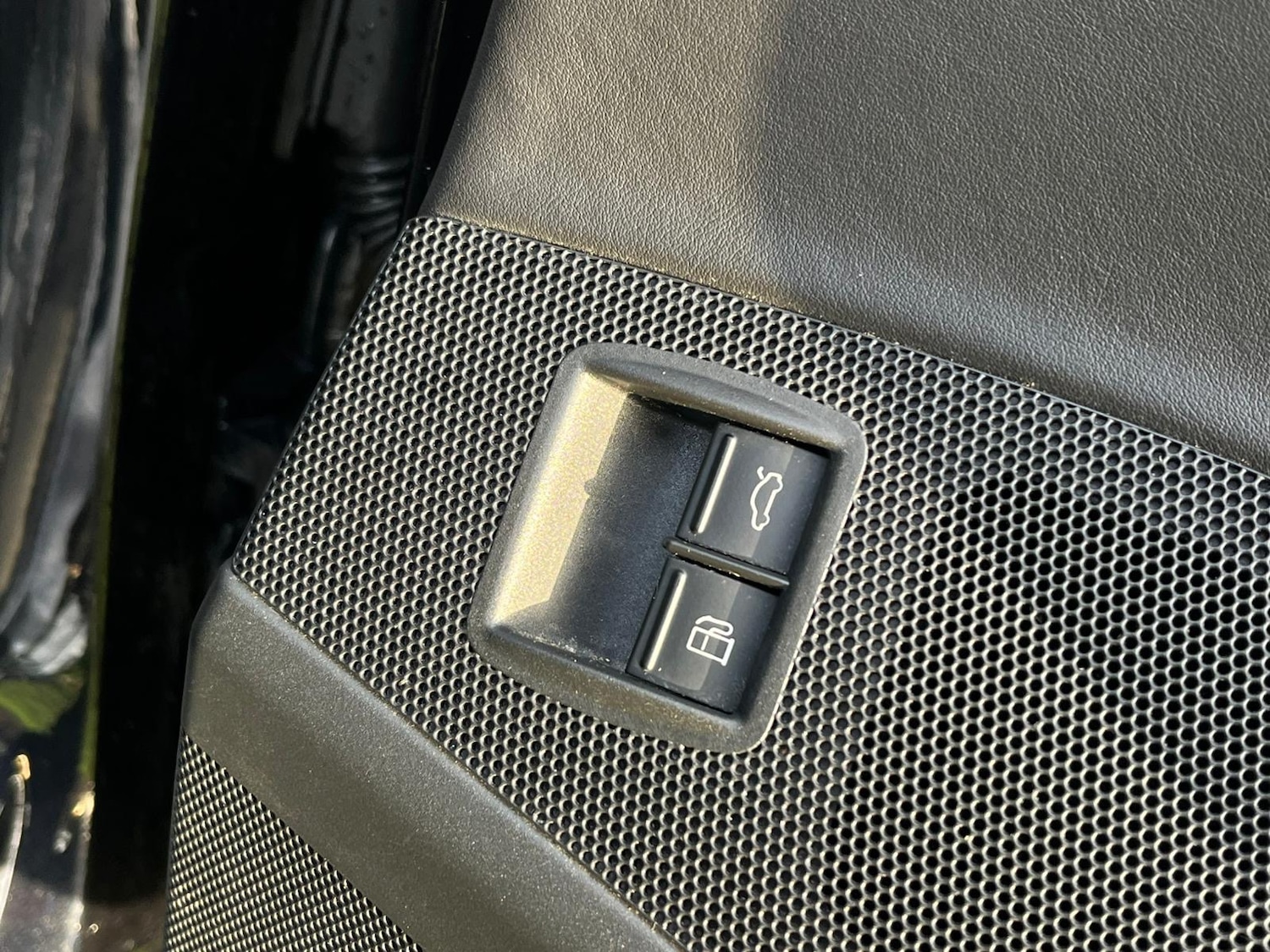 Used Volkswagen CC 2012 for sale - 76699078: Photo 29