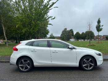 Used Volvo V40 2016 for sale - 75446503: Photo