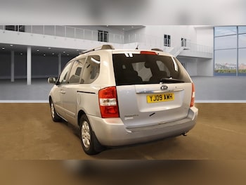 Used Kia Sedona 2009 for sale - 75400428: Photo