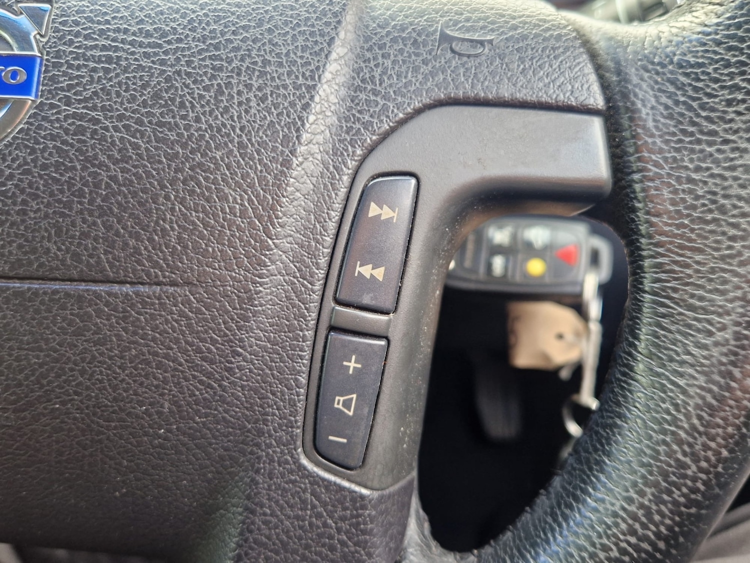 Used Volvo V70 2007 for sale - 76144320: Photo 24