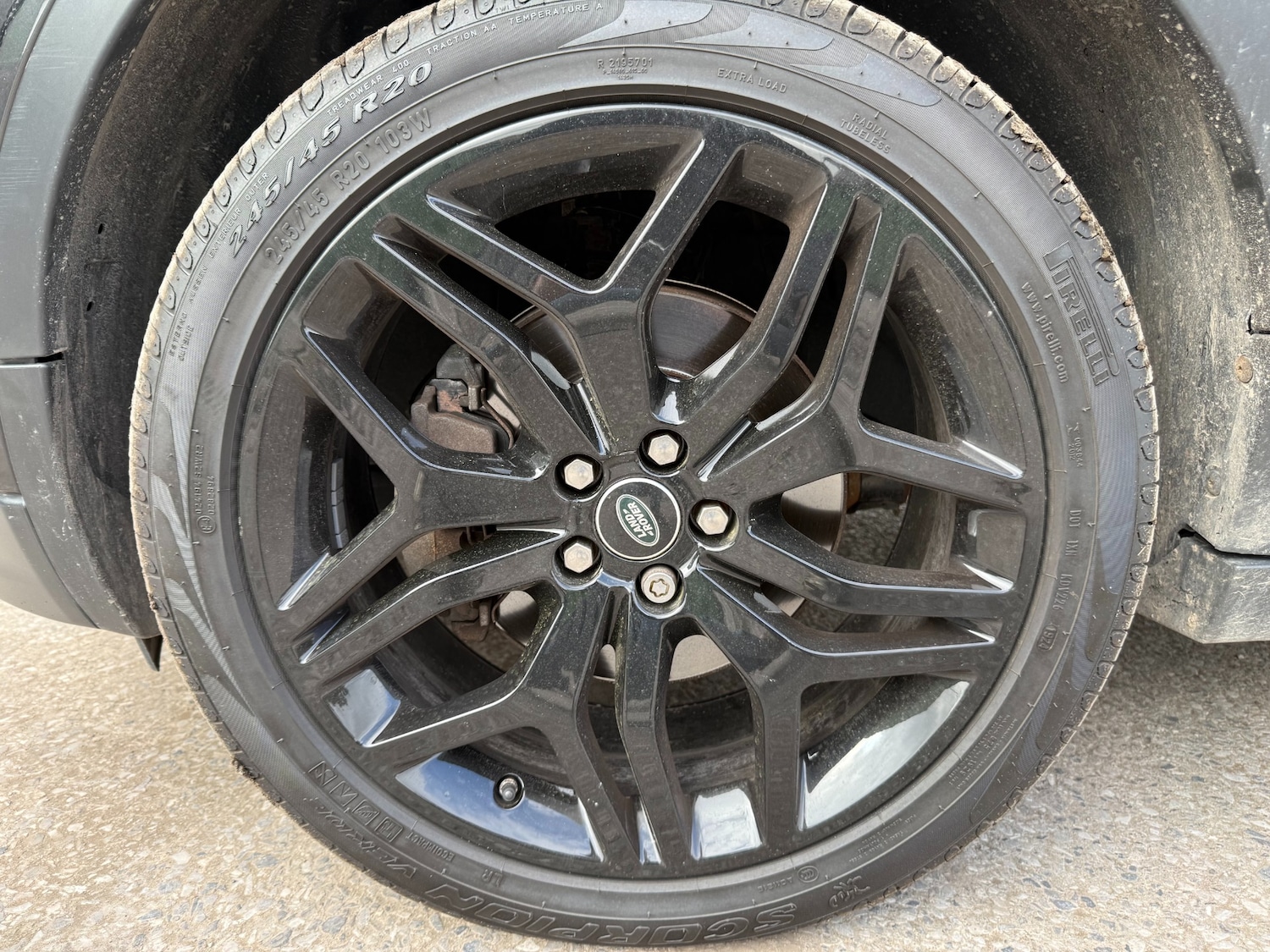 Used Land Rover Range Rover Evoque 2017 for sale - 77717706: Photo 2