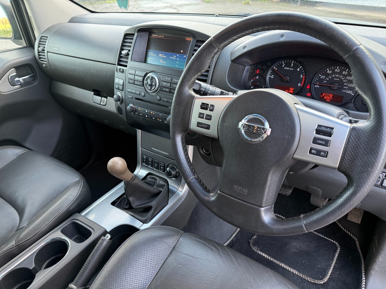 Used Nissan Navara 2011 for sale - 76794733: Photo 10