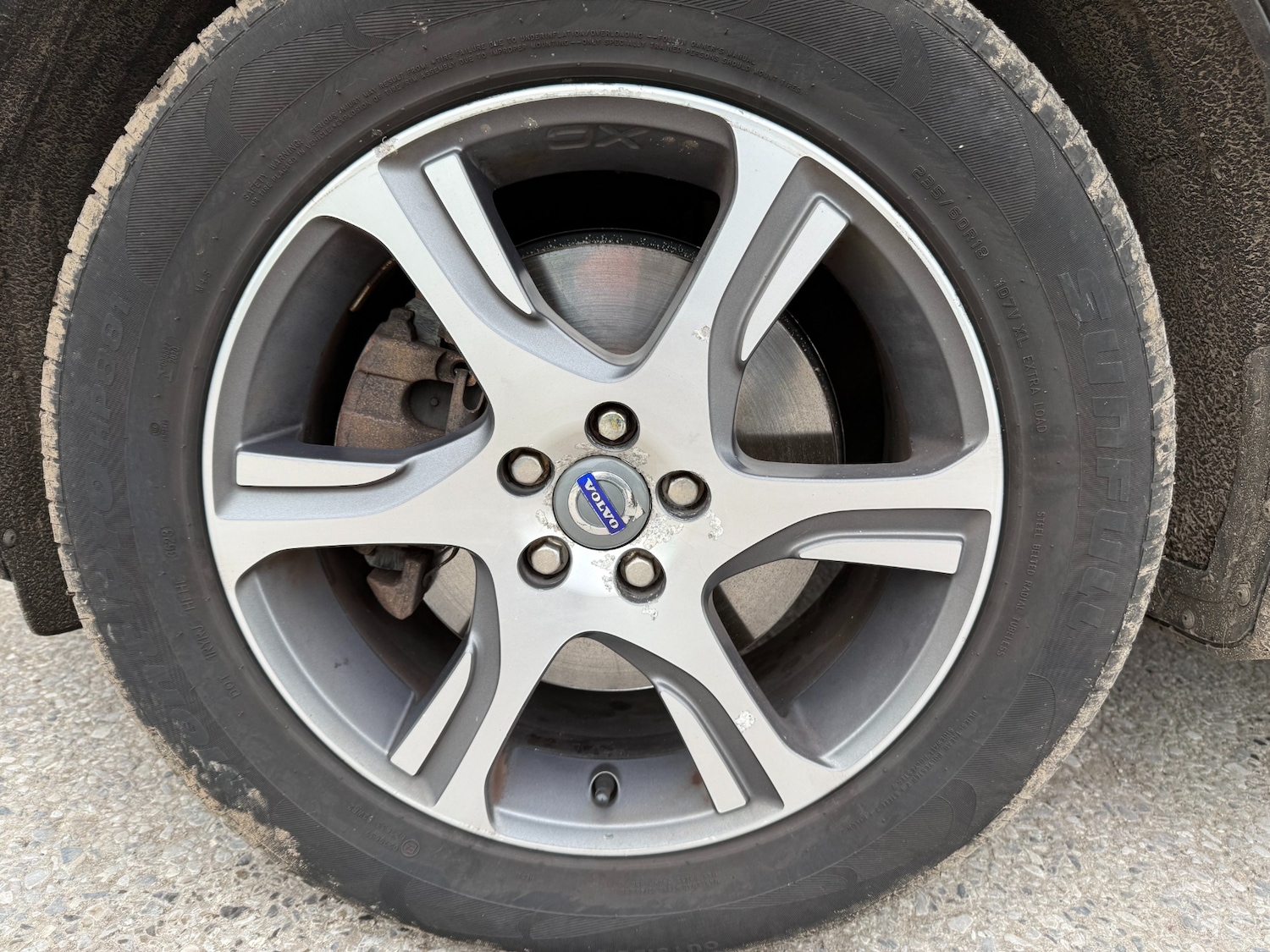 Used Volvo XC60 2010 for sale - 77069445: Photo 2