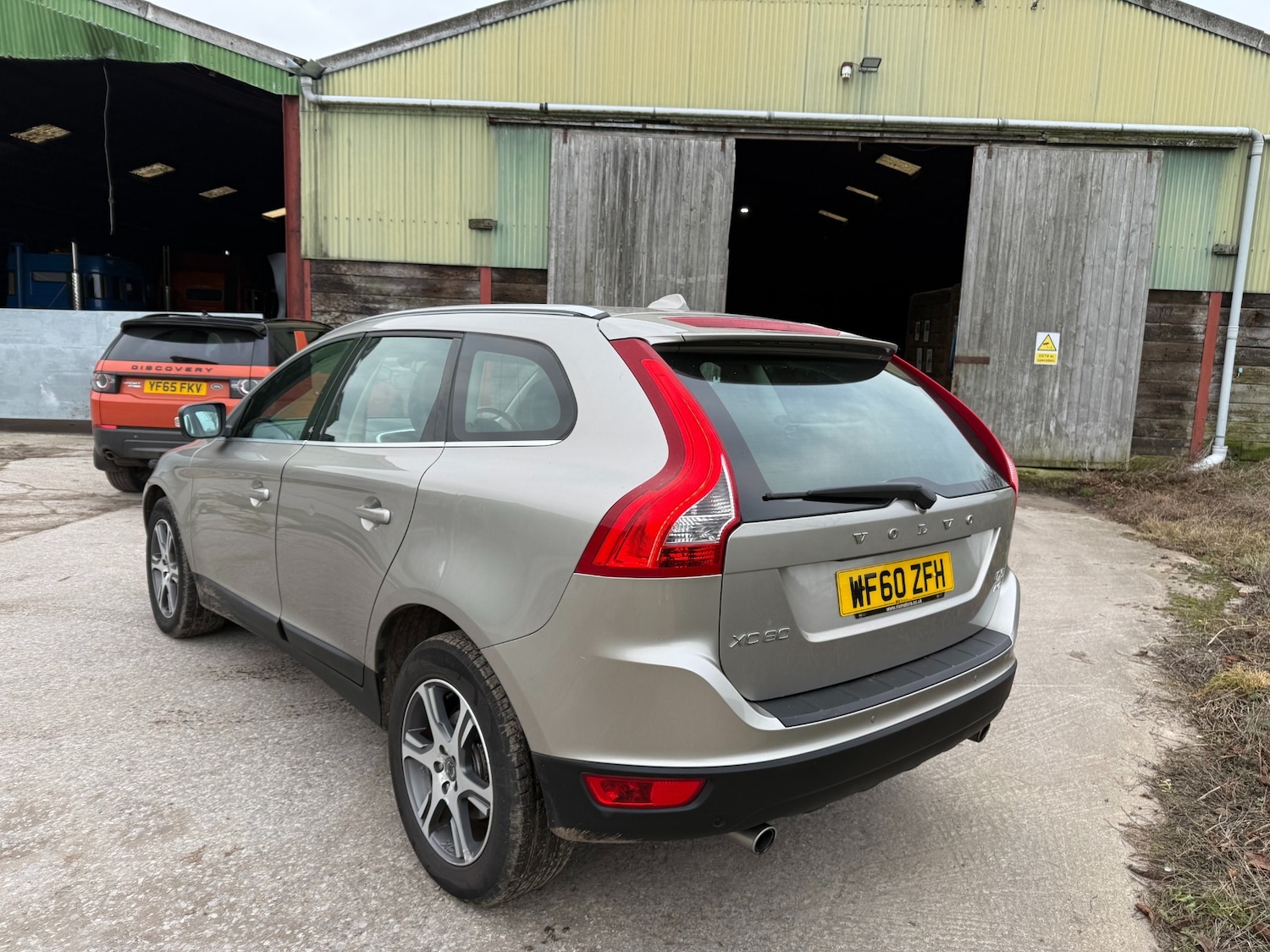 Used Volvo XC60 2010 for sale - 77069445: Photo 4