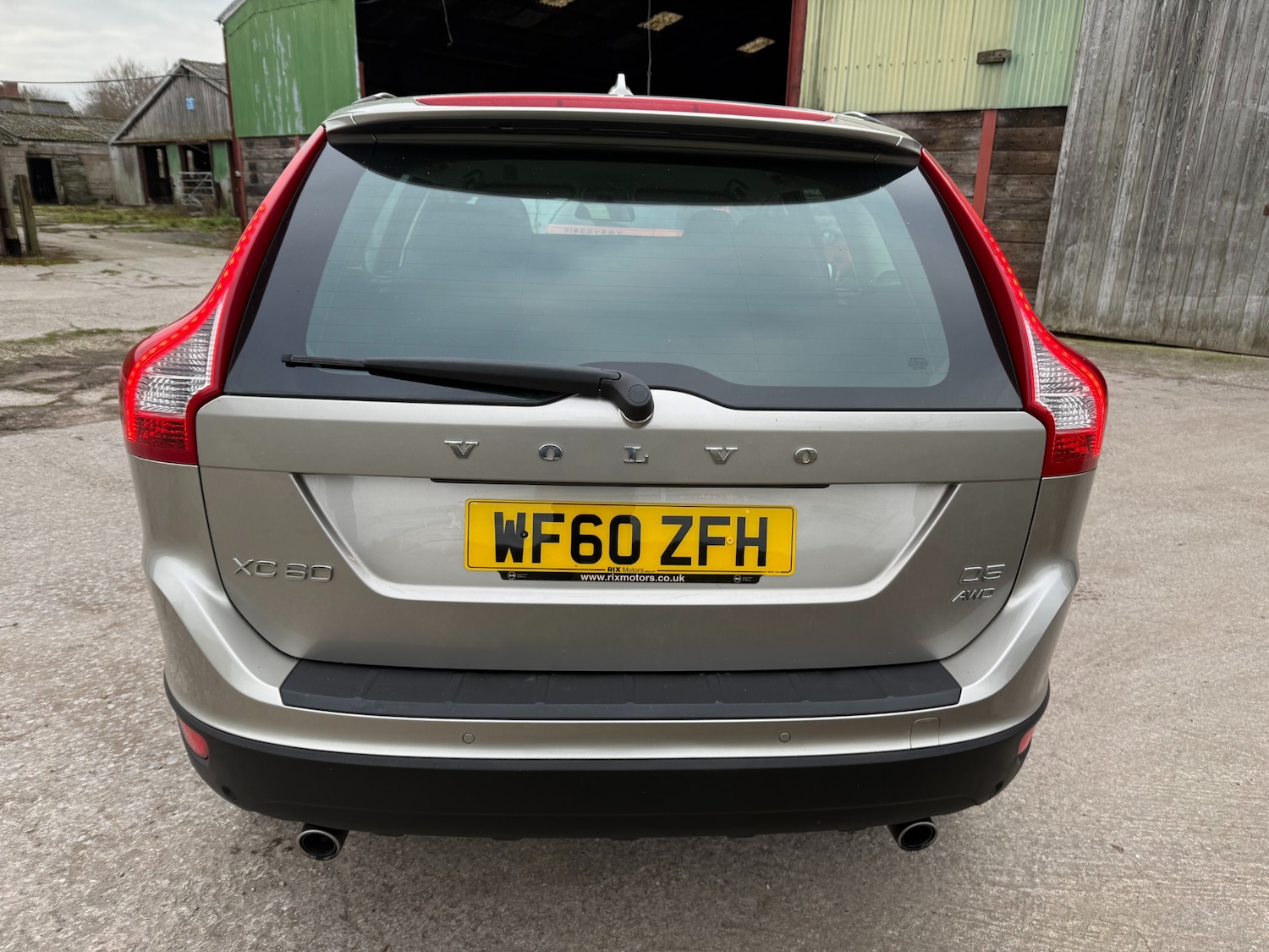 Used Volvo XC60 2010 for sale - 77069445: Photo 5